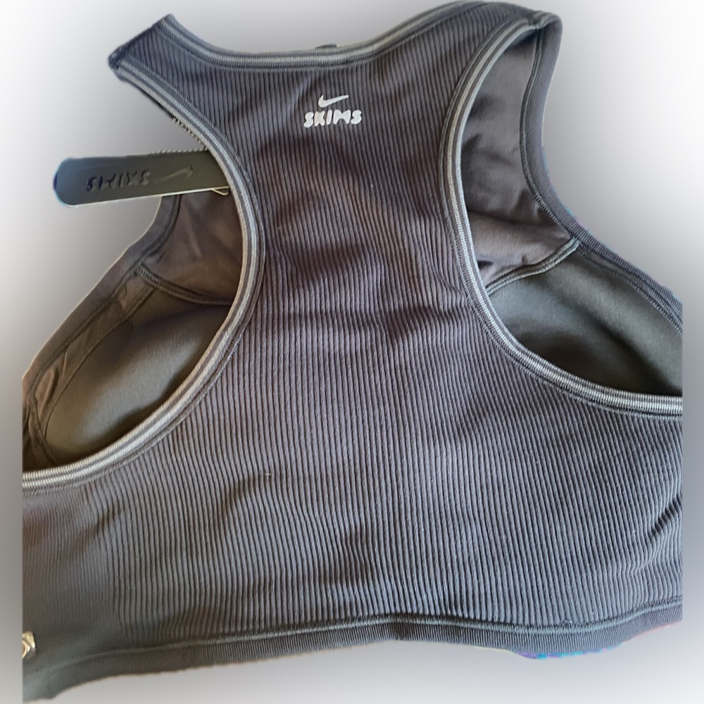 SKIMS Obsidian Ribbed black Seamless Bra